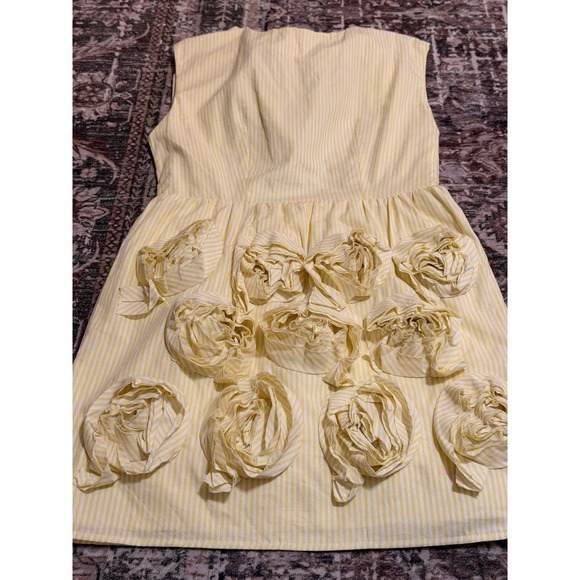 Fancy Yellow White Striped Rosette Mini Dress Sleeveless Tie Back Size M NEW - Picture 2 of 5